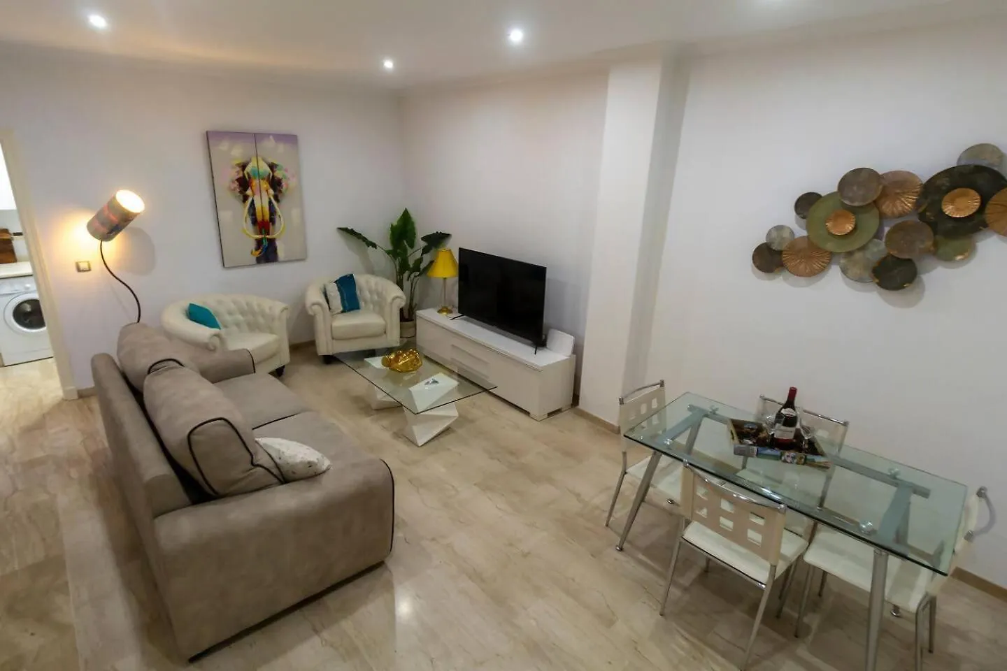 Sh Pilucas Home Moderno Apartamento Con Patio Cadix 0*,